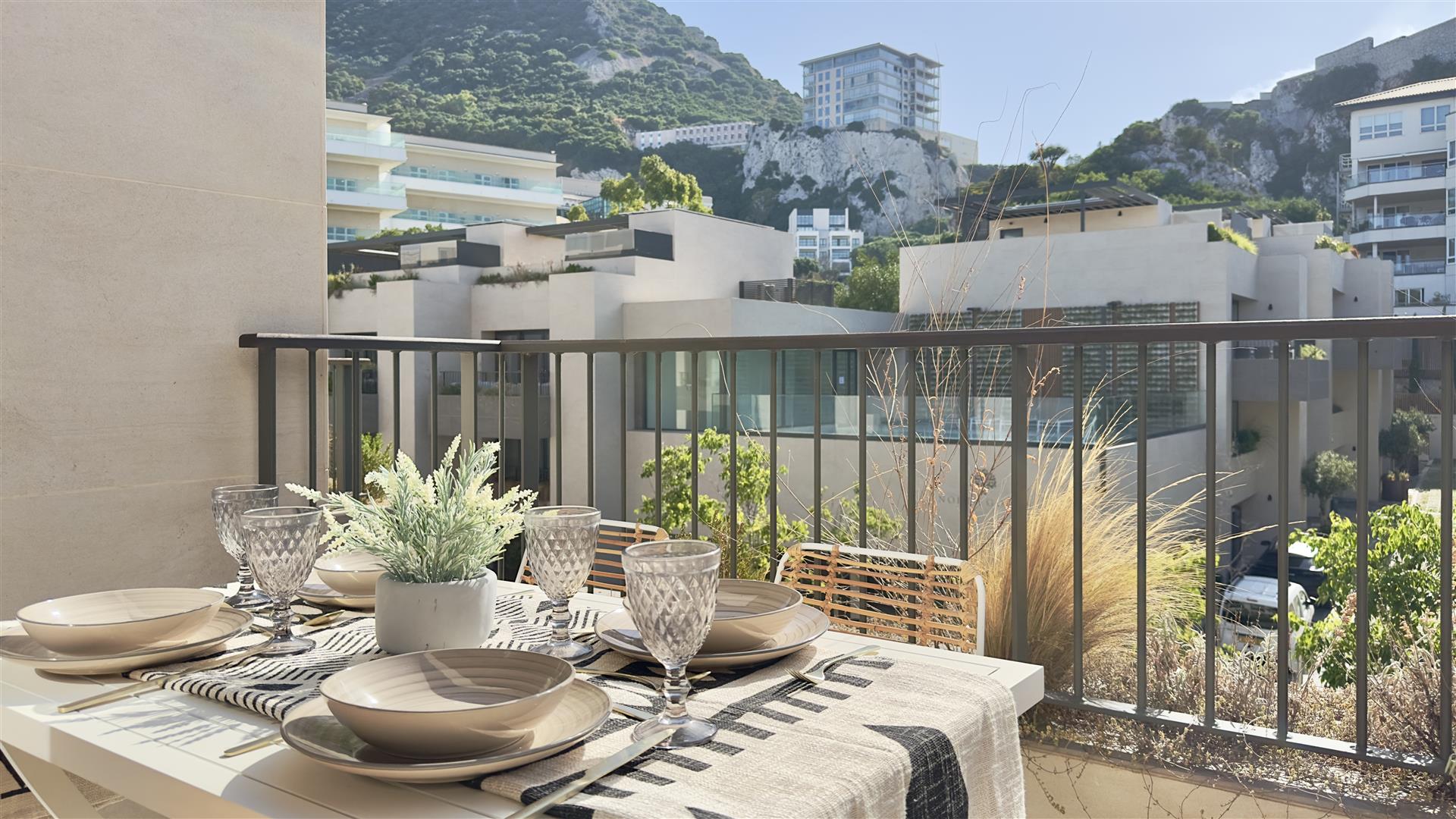  Image of House - 4 Bedrooms - 4 Bathrooms for Sale in North Gorge-Gibraltar, Image 20